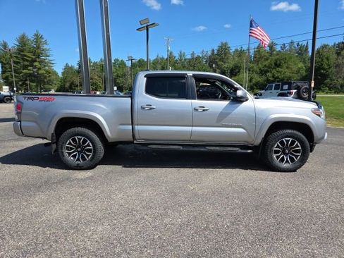 Used 2020 Toyota Tacoma TRD Sport AWD/4WD image 31