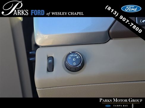 Used 2020 Chevrolet Suburban LT image 31