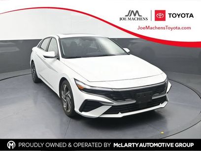 Used 2025 Hyundai Elantra SEL
