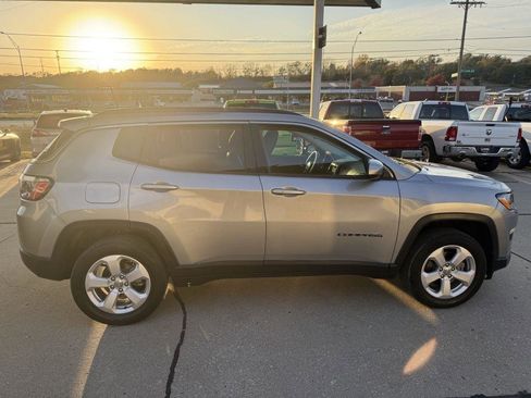Used 2021 Jeep Compass Latitude w/ Convenience Group AWD/4WD image 8
