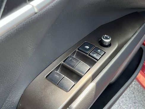 Used 2022 Toyota Camry XLE w/ Cold Weather Package FWD image 25