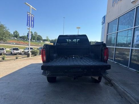 Used 2022 GMC Sierra 3500 Denali w/ Denali Black Diamond Edition AWD/4WD image 7