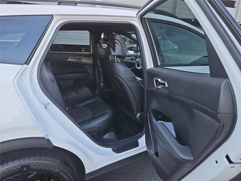 Used 2025 Kia Sportage X-Line image 30