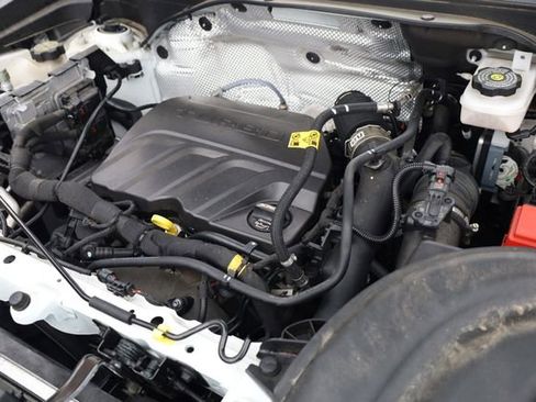 Used 2025 Buick Encore GX Preferred image 9