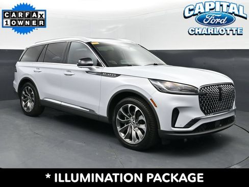 Used 2025 Lincoln Aviator Reserve w/ Illumination Package RWD image 3