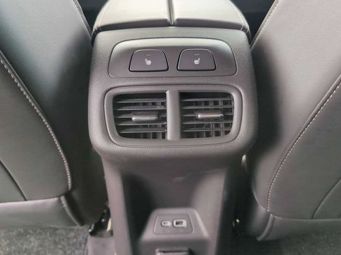 Used 2023 Buick Envision Avenir AWD/4WD image 23