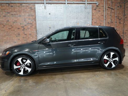 Used 2015 Volkswagen GTI Autobahn w/ Lighting Package (SEL) FWD image 9