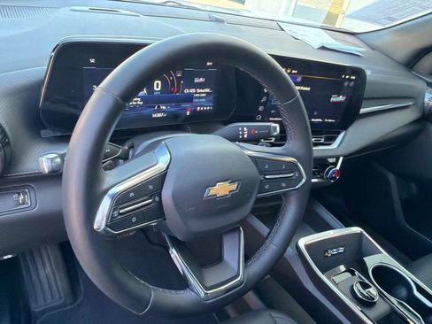 Used 2026 Chevrolet Equinox LT w/ Convenience Package II FWD image 21