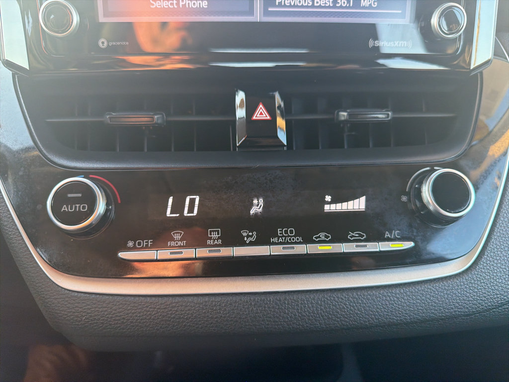 Used 2022 Toyota Corolla LE w/ Carpet Mat Package (TMS) FWD image 14