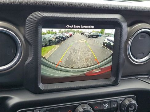 Used 2019 Jeep Wrangler Unlimited Rubicon image 16