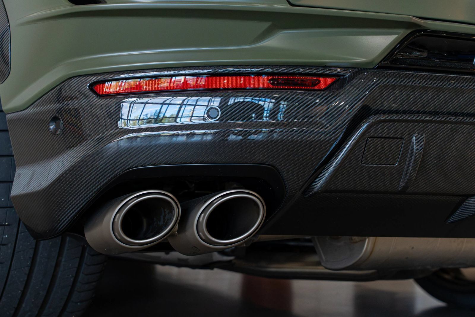 Used 2023 Lamborghini Urus Performante AWD/4WD image 23