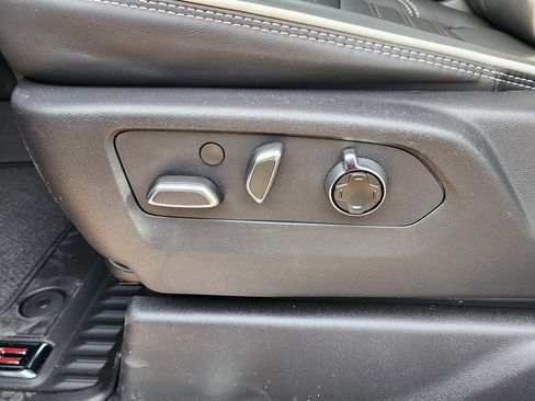 New 2026 GMC Sierra 2500 AT4X w/ LPO, Black Badging Package image 21