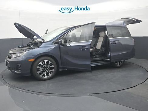 Used 2026 Honda Odyssey Elite image 38