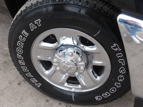 Used 2024 RAM 3500 Tradesman w/ Chrome Appearance Group image 5