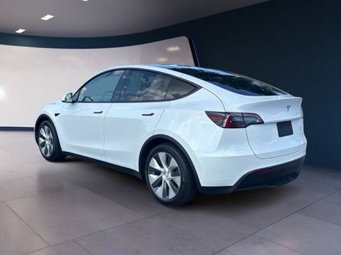 Used 2021 Tesla Model Y Long Range AWD/4WD image 3