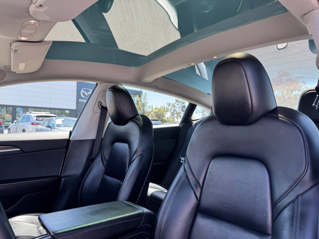 Used 2023 Tesla Model 3 Standard Range RWD image 16