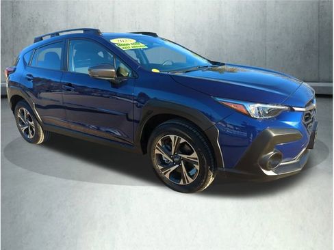 Used 2025 Subaru Crosstrek 2.0i Premium image 7