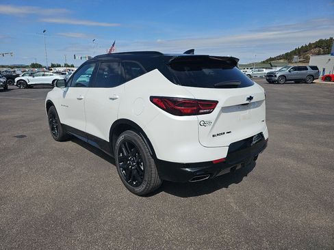 Certified 2023 Chevrolet Blazer RS w/ Driver Confidence II Package AWD/4WD image 2