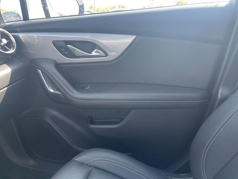 Used 2023 Chevrolet Blazer LT image 30