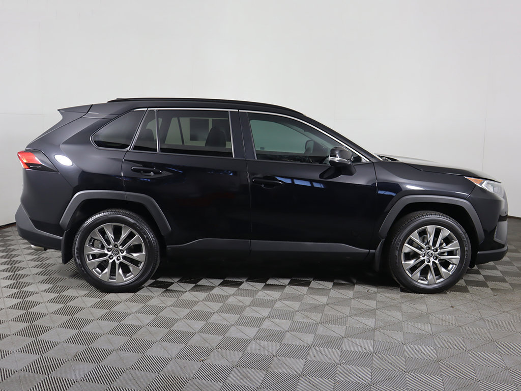 Used 2021 Toyota RAV4 XLE Premium AWD/4WD image 18