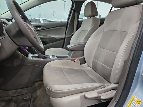 Used 2017 Chevrolet Cruze LS image 15