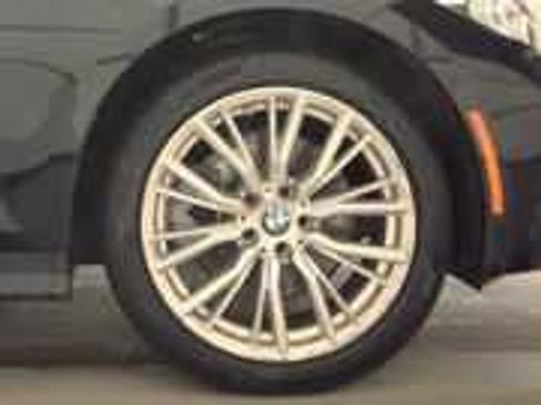 Used 2024 BMW 330i xDrive Sedan w/ Premium Package image 16