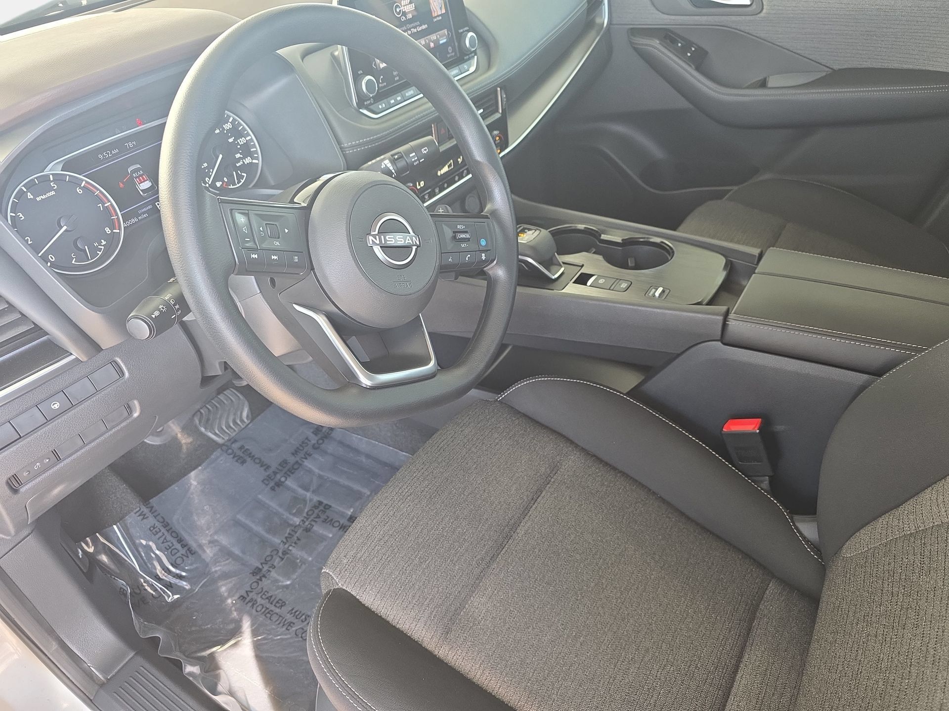 Used 2023 Nissan Rogue SV FWD image 15