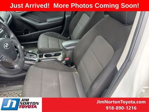 Used 2018 Kia Forte LX FWD image 8