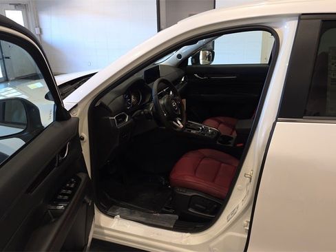 New 2025 MAZDA CX-5 Carbon Edition image 9