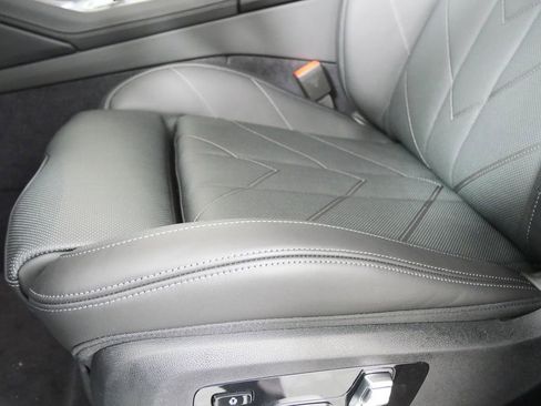 Used 2026 BMW XM Label Red image 12