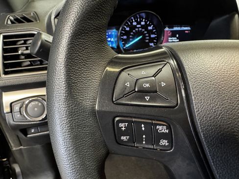 Used 2019 Ford Explorer XLT w/ Equipment Group 202A image 17