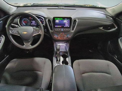 Used 2025 Chevrolet Malibu LT FWD image 26
