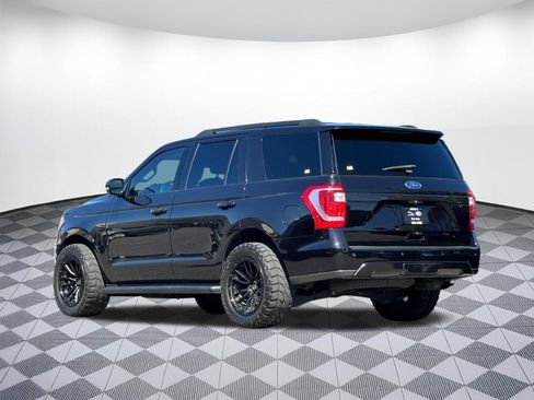 Used 2020 Ford Expedition XLT w/ Equipment Group 202A RWD image 3