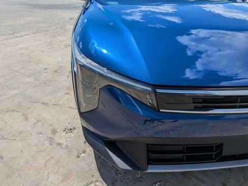 Certified 2025 Kia K4 GT-Line Turbo FWD image 9