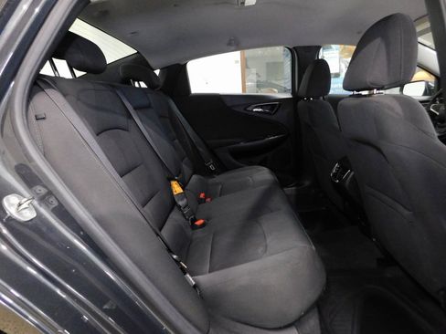 Used 2018 Chevrolet Malibu LT image 82