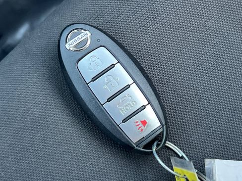 Used 2021 Nissan Versa S image 24