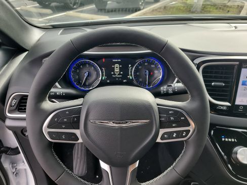 New 2026 Chrysler Voyager LX image 20