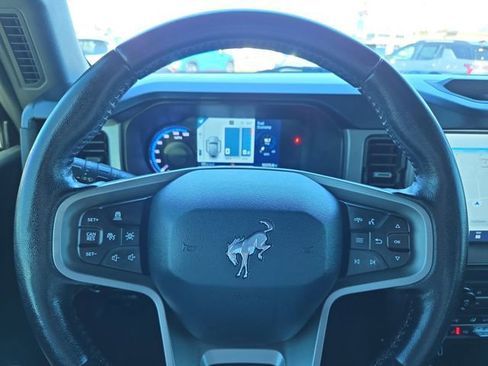 Used 2021 Ford Bronco Outer Banks w/ Sasquatch Package image 18