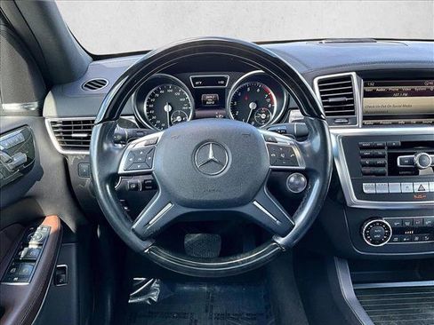 Used 2016 Mercedes-Benz GL 550 GL 550 image 7