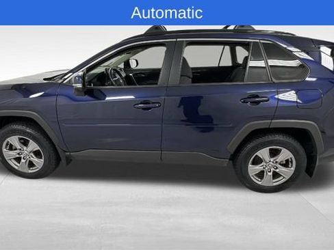 Used 2022 Toyota RAV4 XLE w/ Convenience Package image 6
