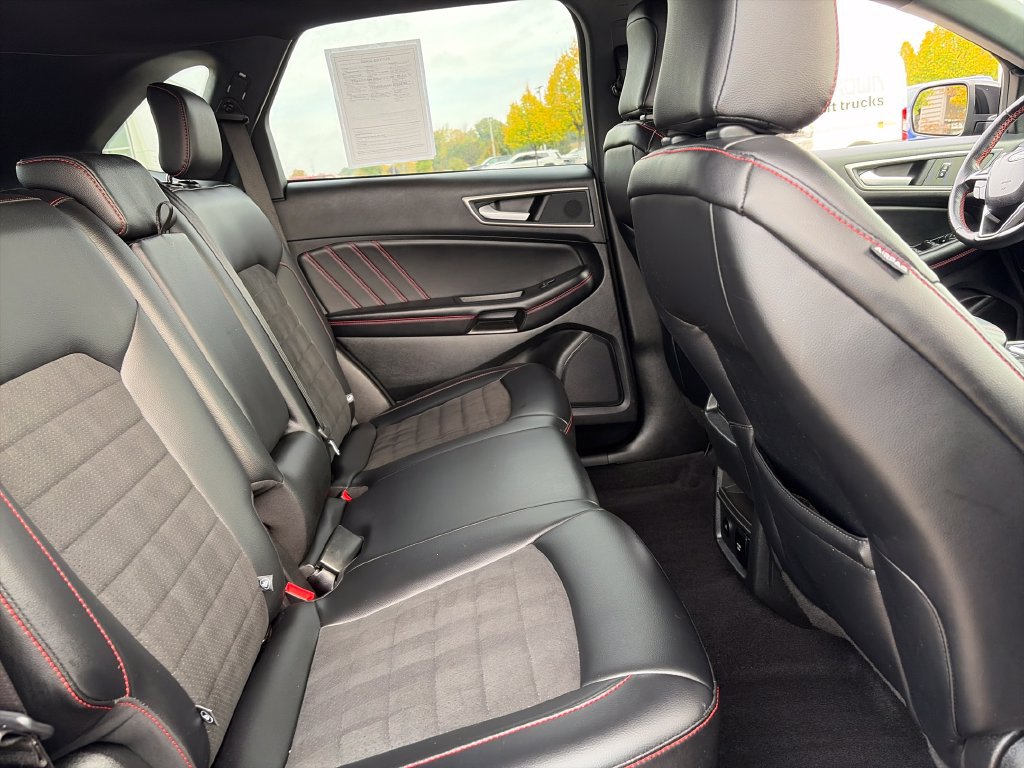Used 2024 Ford Edge ST-Line AWD/4WD image 30