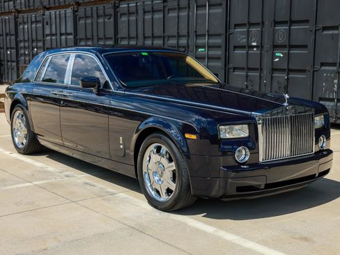 Used 2006 Rolls-Royce Phantom Sedan RWD image 15
