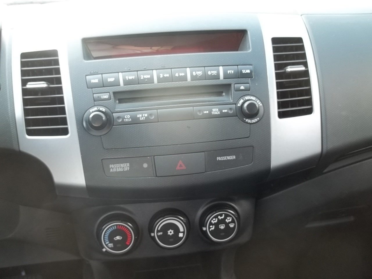 Used 2008 Mitsubishi Outlander LS FWD image 9