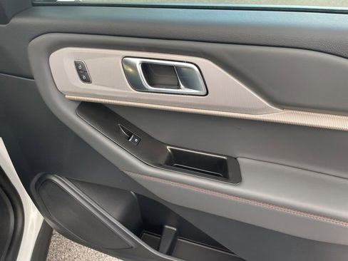 New 2026 Ford Explorer Active image 47
