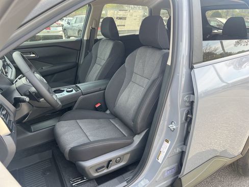 New 2026 Nissan Rogue SV AWD/4WD image 15