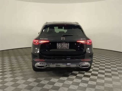 Certified 2026 Mercedes-Benz GLC 300 4MATIC image 4