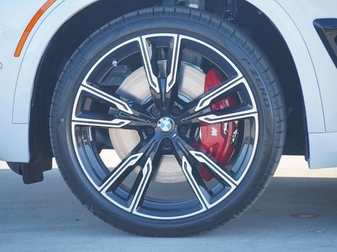 New 2026 BMW X5 M60i image 5