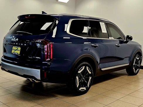 Used 2024 Kia Telluride S w/ S Sunroof Package image 4