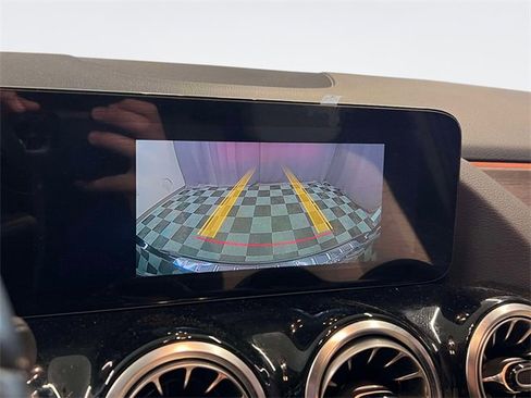 Certified 2022 Mercedes-Benz GLA 250 4MATIC image 28