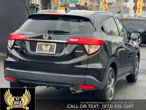 Used 2021 Honda HR-V EX-L image 4